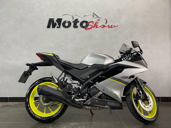 YAMAHA YZF R15 